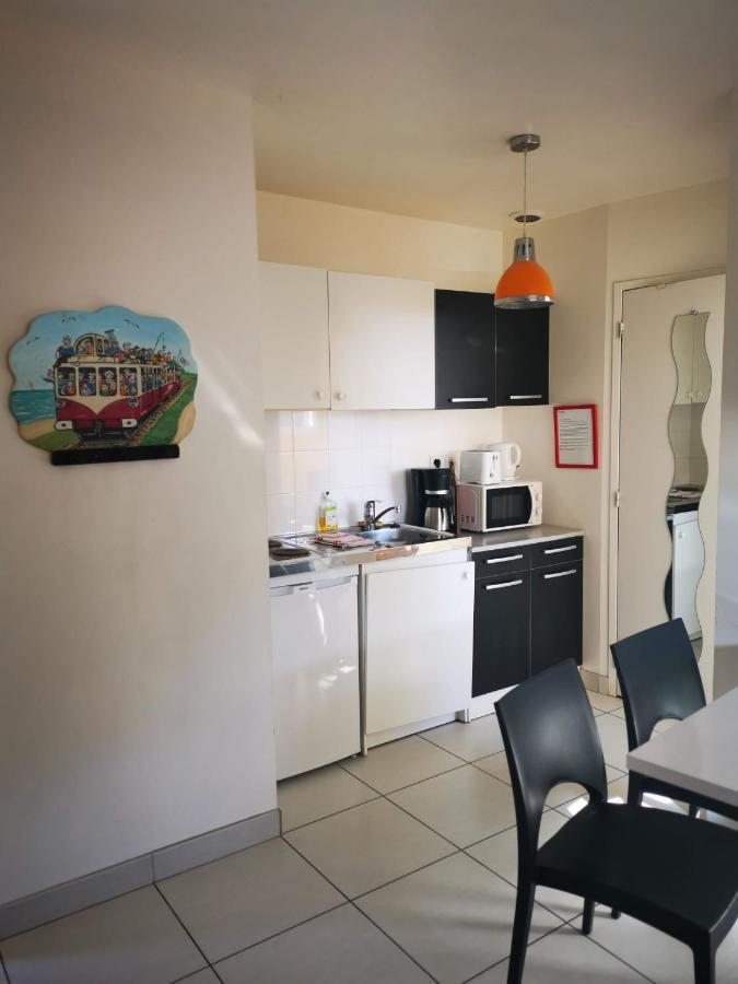 Appartements De L'Auberge Du Chemin De Fer 라네스테 외부 사진